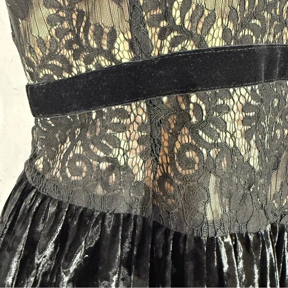 NEW ANTHROPOLOGIE FOXIEDOX Aurora S Black Lace & Velvet Ruffle Dress Size Small - Picture 7 of 15